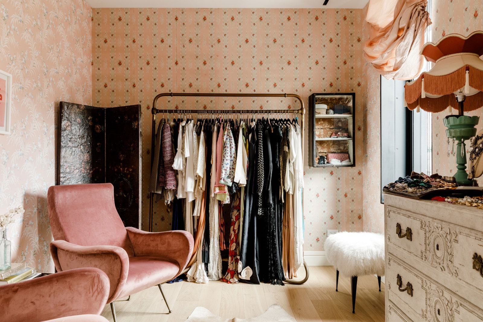 Get Inspired West Village Apartments Danielle Snyder Chirpyest