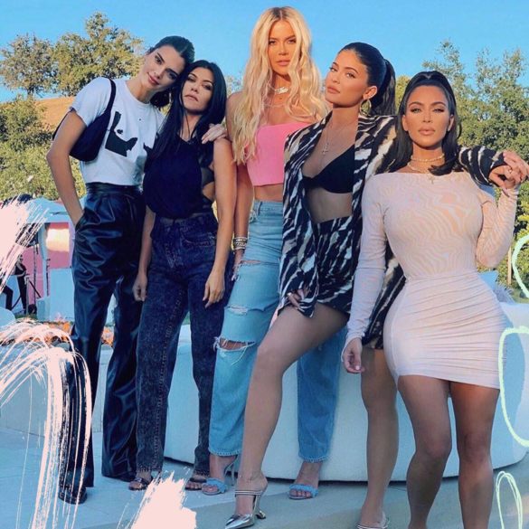 kardashian-iconic-outfits