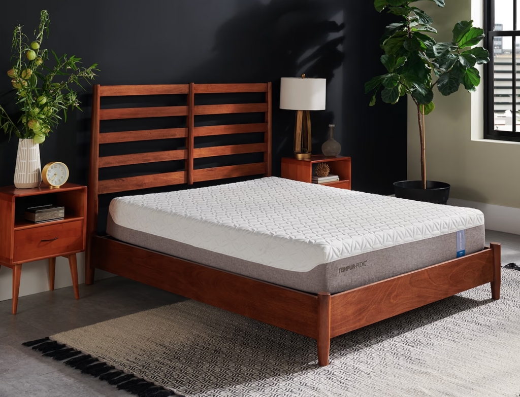 comfortable-wood-bedframe-chirpyest